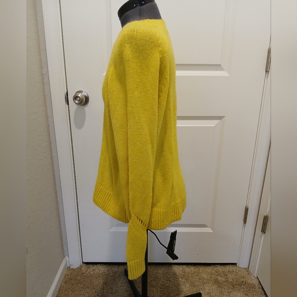 Loft Long Sleeve Yellow Sweater - Picture 4 of 8